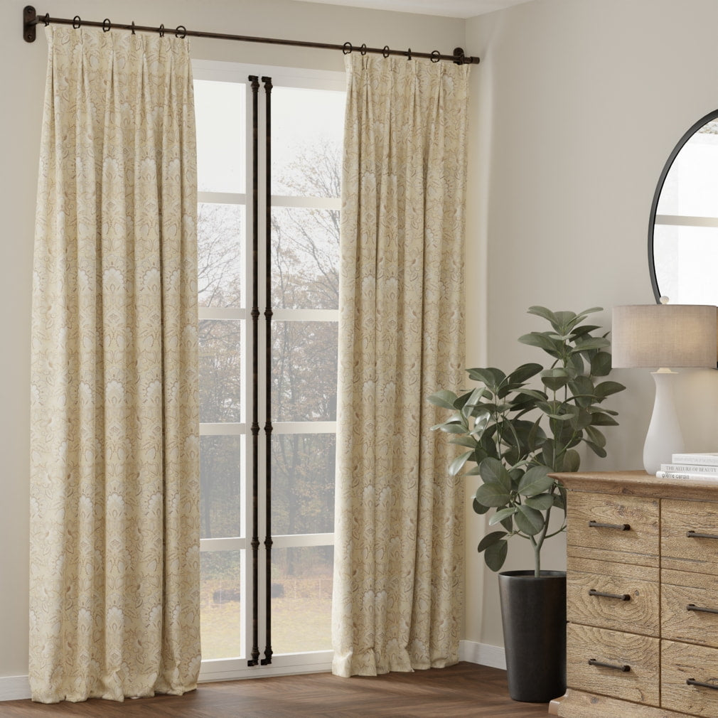 D4438 FELICITY OYSTER (Charlotte Fabrics)