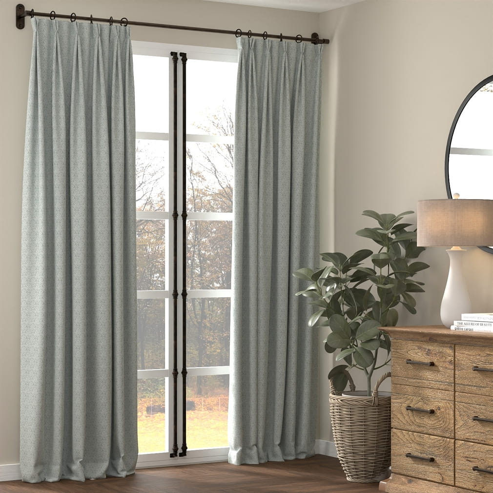 D4782 Trellis Breeze Modern Cottage (Charlotte Fabrics)