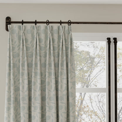 D4788 Orchard Breeze Modern Cottage (Charlotte Fabrics)