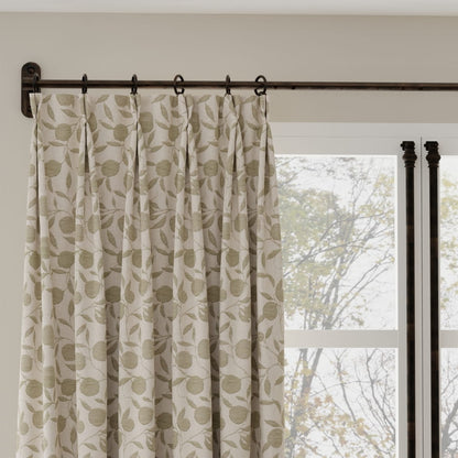 D4789 Orchard Fern Modern Cottage (Charlotte Fabrics)