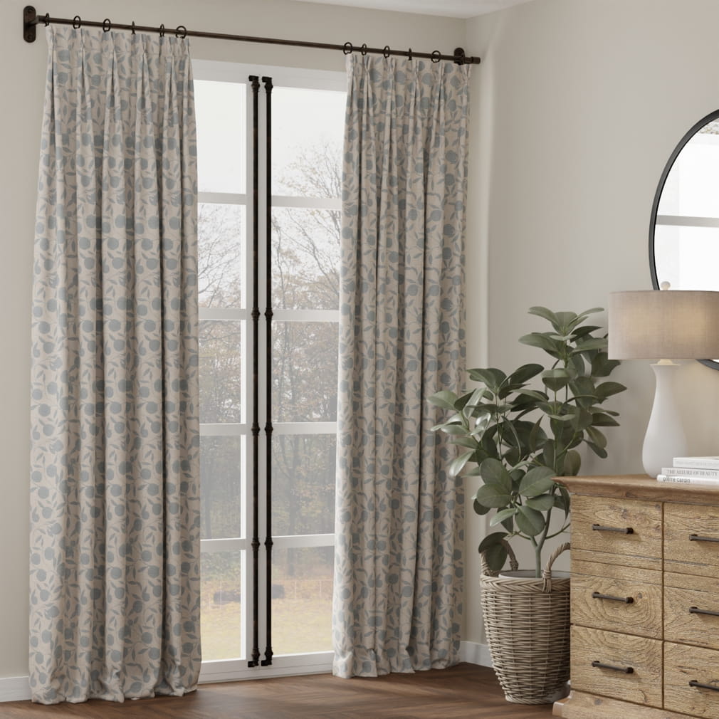 D4790 Orchard Sky Modern Cottage (Charlotte Fabrics)