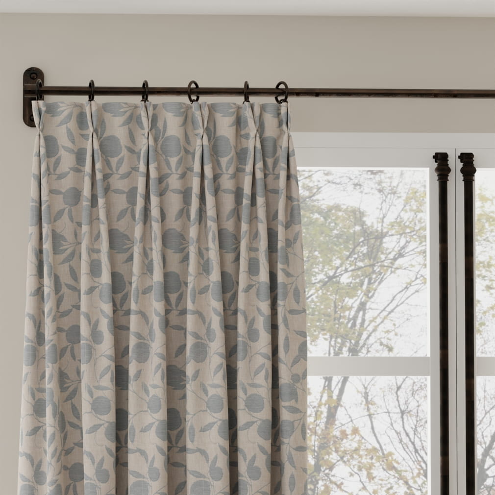 D4790 Orchard Sky Modern Cottage (Charlotte Fabrics)