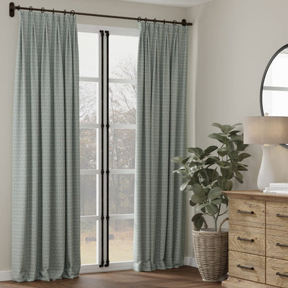 D4813 Ditsy Breeze Modern Cottage (Charlotte Fabrics)