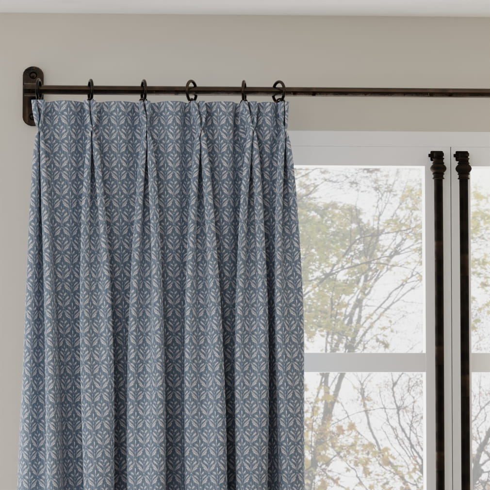 D4816 Ditsy Sky Modern Cottage (Charlotte Fabrics)