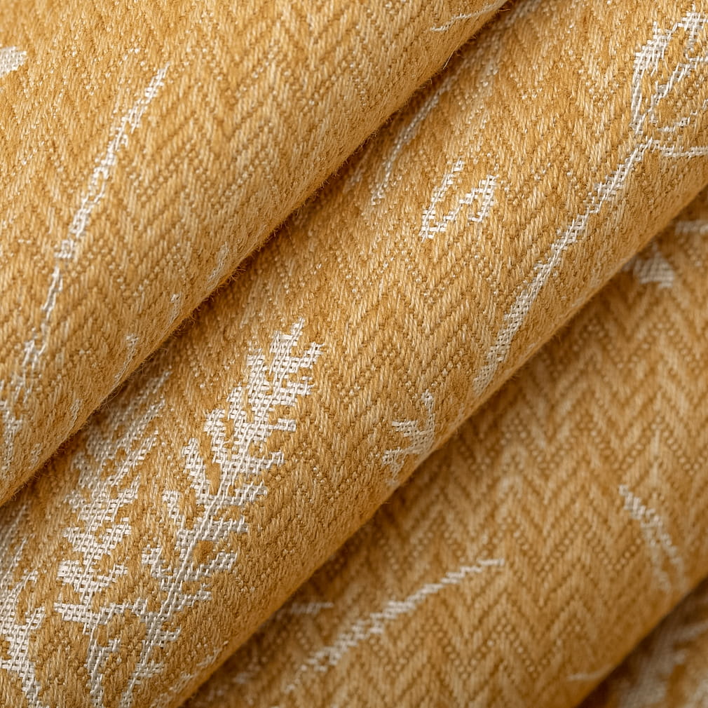 D4817 Briar Amber Modern Cottage (Charlotte Fabrics)