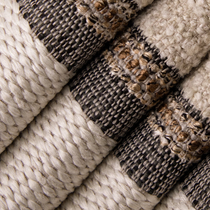 D5092 Putty VALUE STRIPES (Charlotte Fabrics)